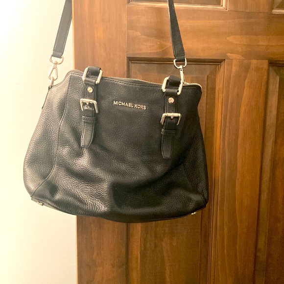Preloved MK purse/ crossover - Picture 1 of 4